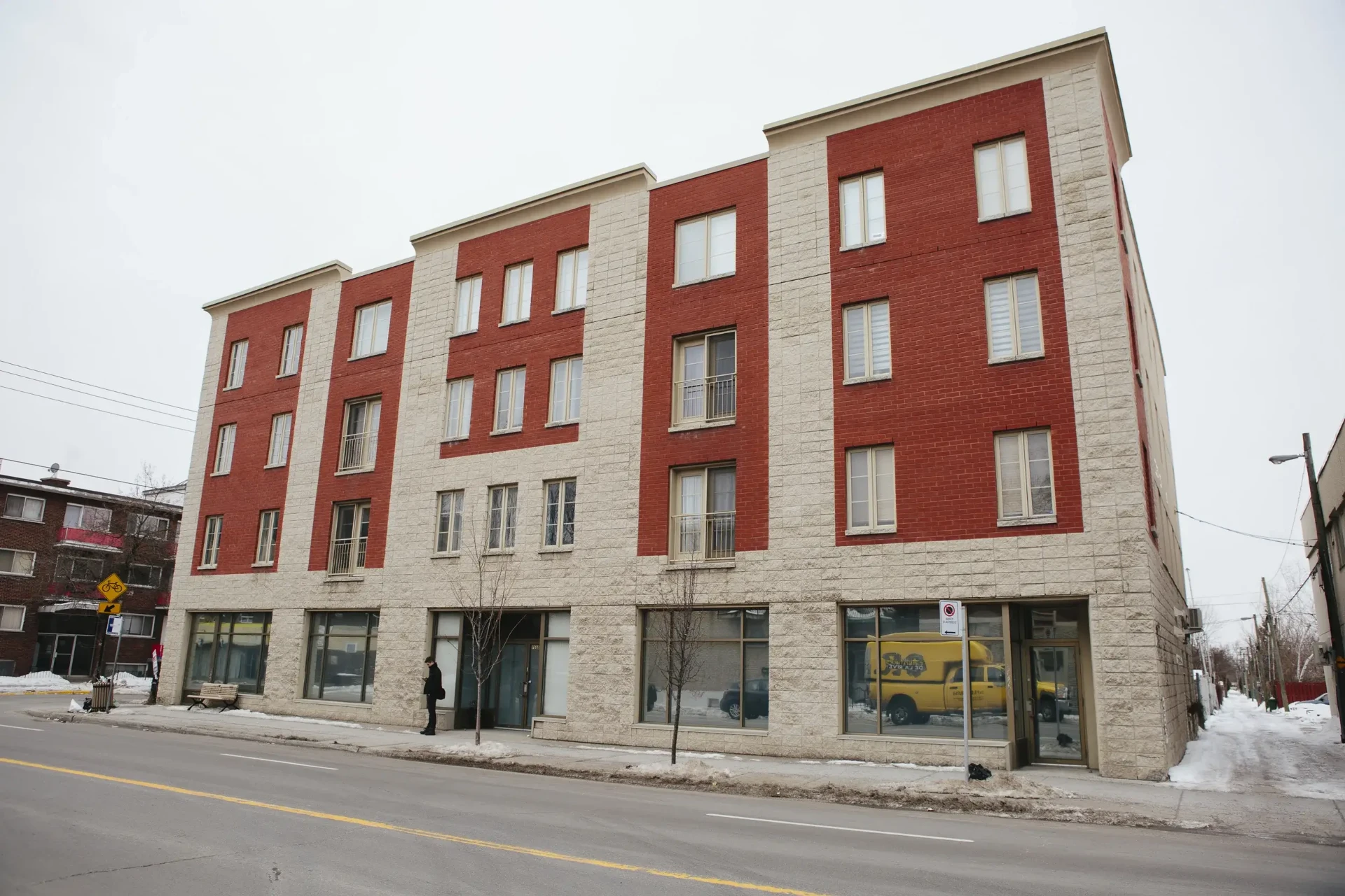 Façade de l'immeuble qui abrite les locaux de Montréal.